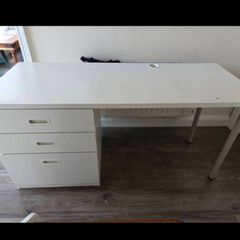 Free Desk