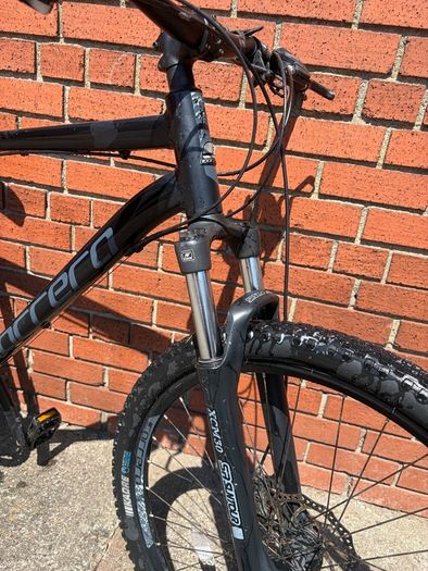 carrera vengeance mountain bike