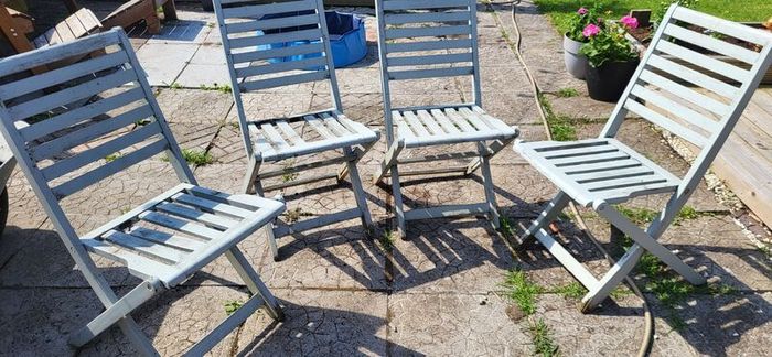 4 garden chairs