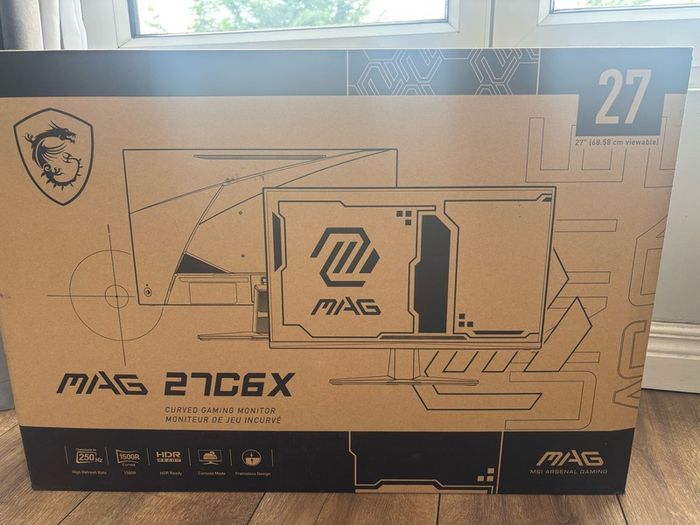 Brand new gaming Monitor MSI MAG 27C6X