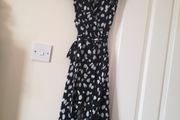 Elegant Midi Wrapped Dress size UK 8