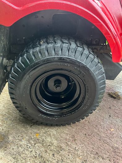 Ride on lawnmower