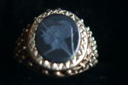 Vintage 9ct Yellow Gold  Hallmarked Gents Oval Shape  Black Onyx Ring size P - 3,6g