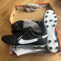 Nike Premier 3