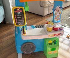 Fisher-Price Puppy Food Truck