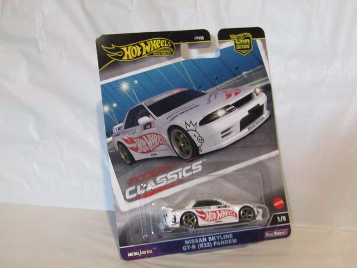 Hot Wheels Premium Car Culture Modern Classics Nissan Skyline GT-R R32 Brand New Sealed