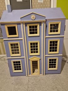 Dolls house