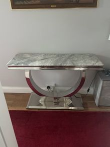 Hall table