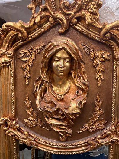 tall lady face mirror