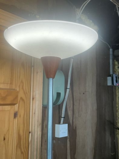 floor lamp