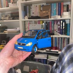 mercedes model A class 1/18