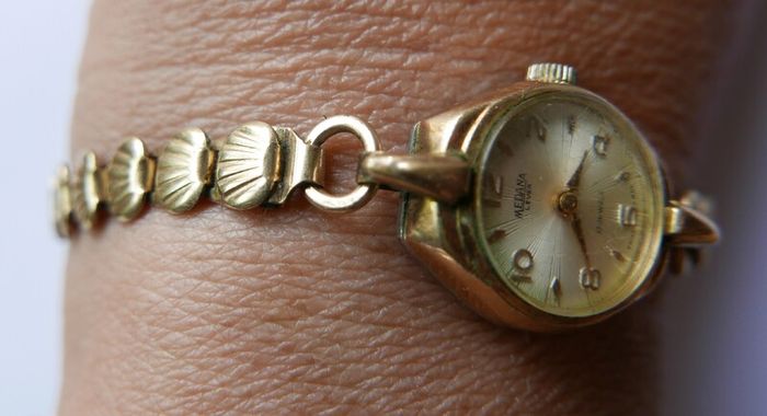 Vintage Medana Lever 10ct Rolled Gold Swiss Ladies Watch, 17 Jewel Movement, Gold Dial (in Working Order)