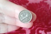 1934 New Zealand Silver 3 Pence Coin