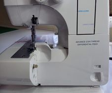 overlocker sewing machine