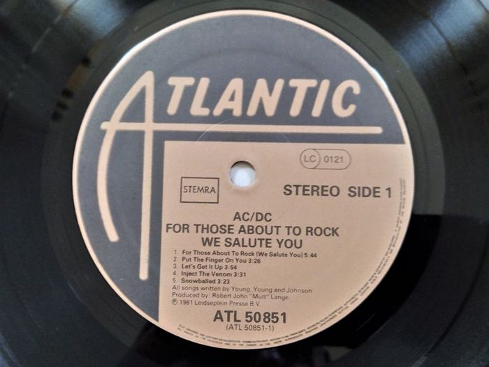 AC/DC Vinyl''For Those About To Rock''P-81.First German Press on Atlantic Rec.Ex.cond.