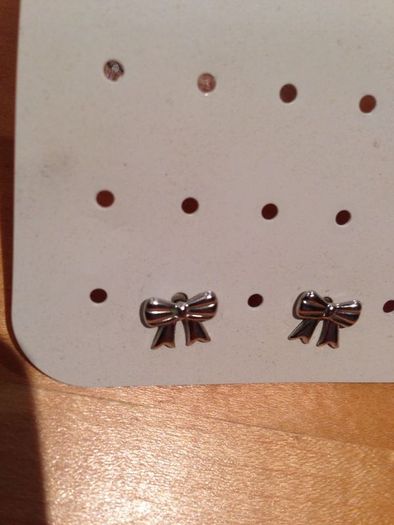 Bow Earrings