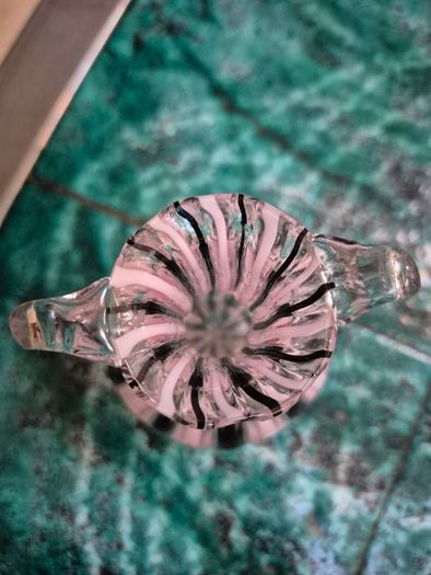 Glass vase
