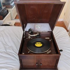 Antique HMV No. 4 Model 103 Oak Hornless Gramaphone