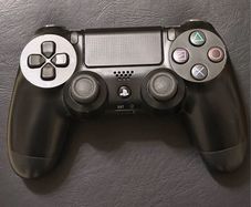 PS4 Controller