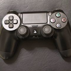 PS4 Controller