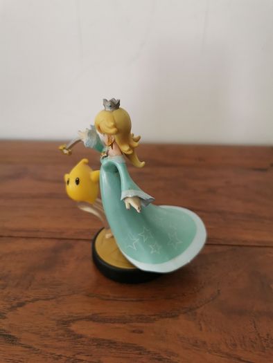 Rosalina and Luma Amiibo