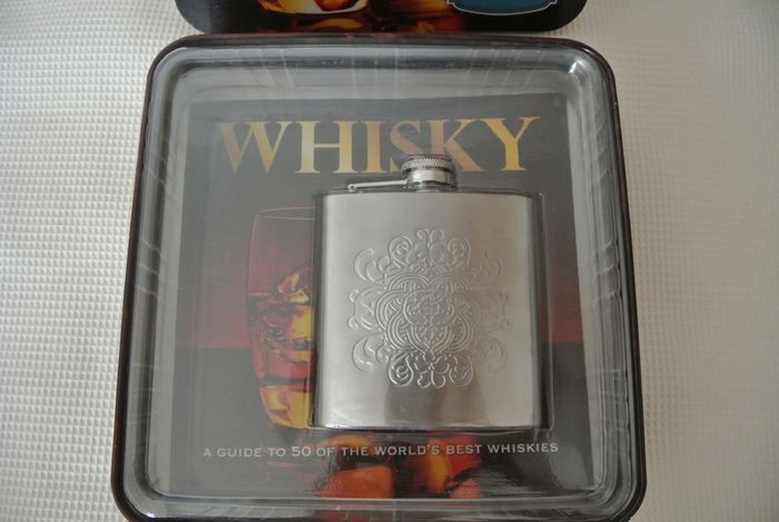 Whisky 6 Oz Hip Flask And Whisky Guide Book To 50 Of The World's Best Whiskies.