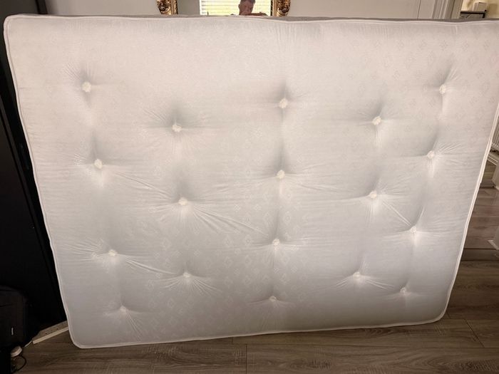 Brand New Orthocar Memory King Size Mattress