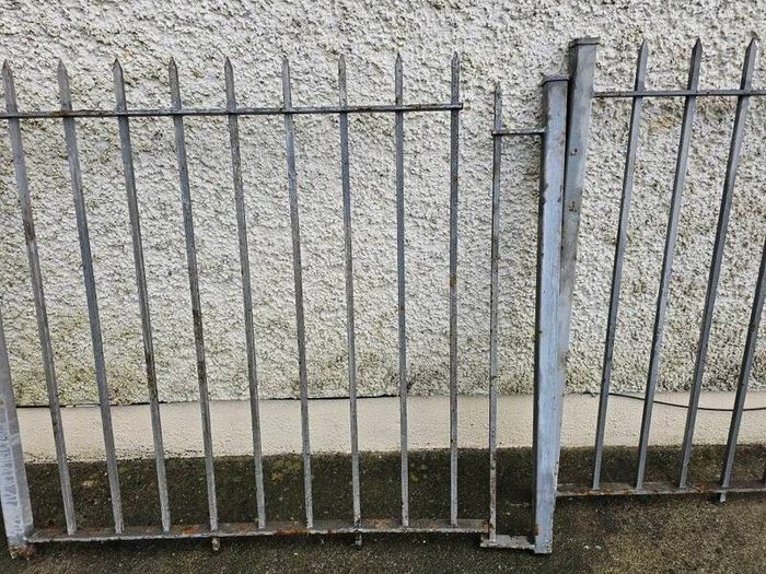 Iron gate see pictures for mesuments