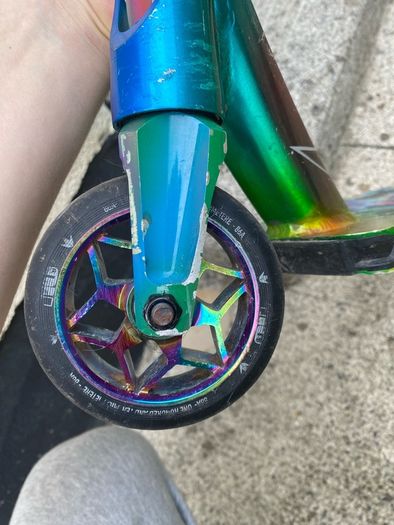 Stunt scooter