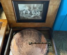 Luxury Porter Music Box Company 15.5" Disc Player