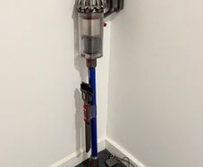 Dyson V11 Absolute cordless vacuum hoover - with extra filter and all accessories. Excellent condition
