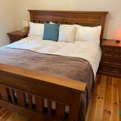 Super King Bed & Lockers