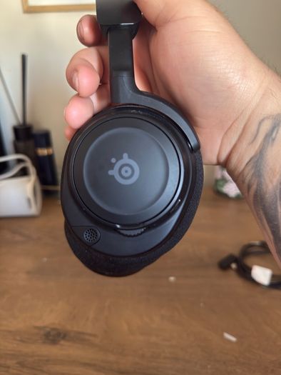 Arctic Nova 5 Wireless Headphones
