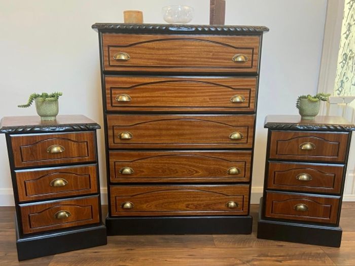 chest of drawers and 2 lockers