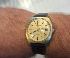 Vintage Accurist 21 Jewels Automatic Watch - Gold Tone