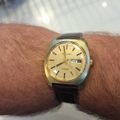 Vintage Accurist 21 Jewels Automatic Watch - Gold Tone