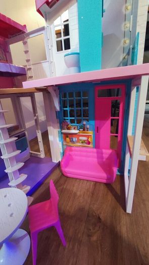 Barbie house