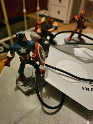 Disney Infinity Marvel 2.0 With 5 Figurines