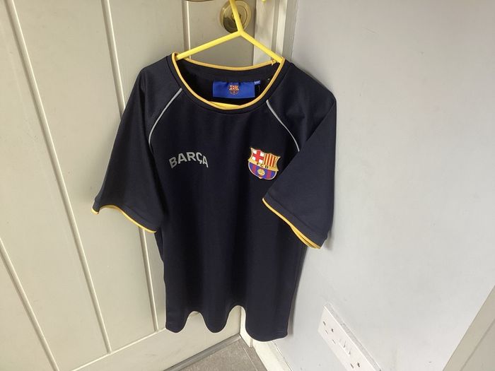 Barcelona T-shirt age 11/12