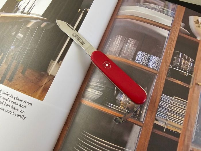 Vintage 1980s Victorinox 84mm Swiss Army Knife Collectable