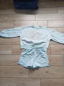 girls wear shorts and jumper set