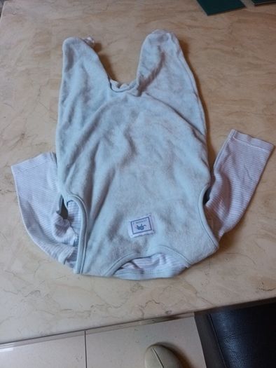 Jasper  Conran  All-In-One & Matching  Bodysuit ( Long Sleeved ).  Age -3- 6  months.  NEW.