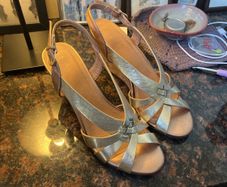 Nalu Faux Cork Gold wedges