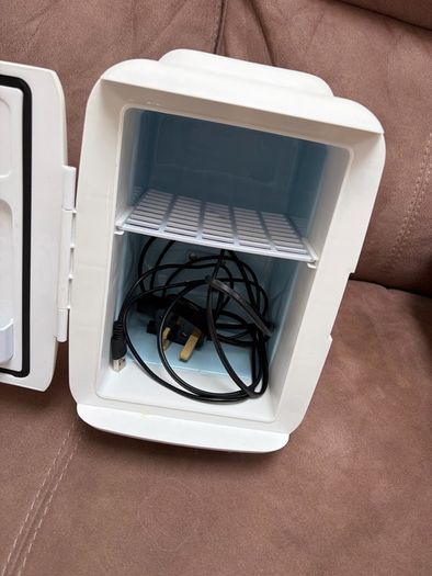 Portable fridge
