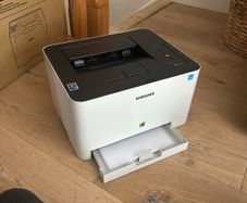 Samsung wireless colour printer with inks included, like new