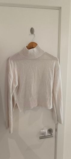 Fashionable Women Wear