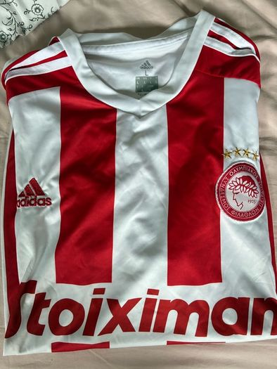 FC Olympiacos Football Shirt Size Medium
