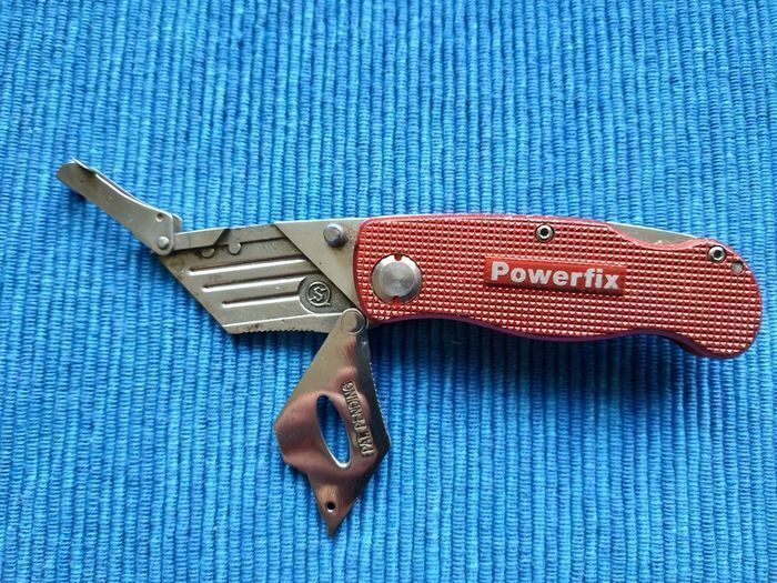Carpet Knife