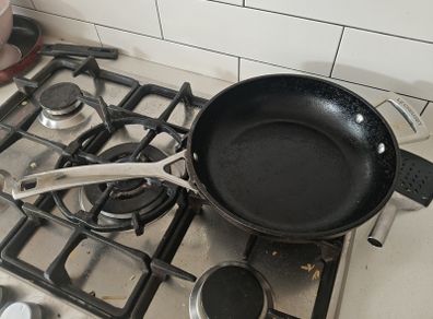 le creuset frying pan
