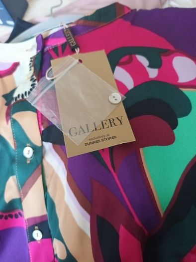 Gallery  Abstract  Colour Long Sleeved  Blouse.  Size.14